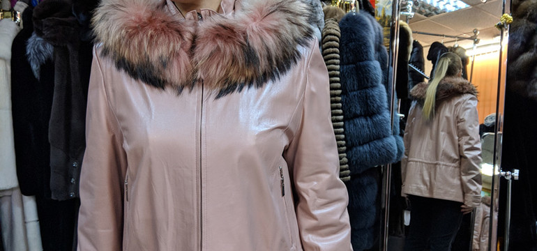 Кожаные куртки больших размеров для женщин недорого